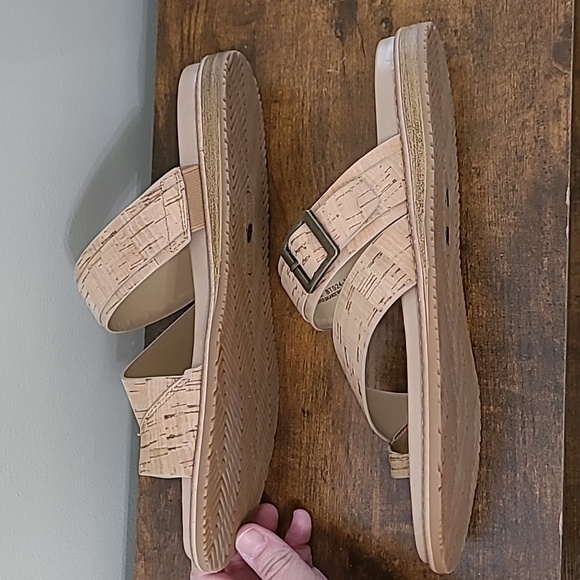 BareTraps Tan & Cork Sandals size 8.5 - Picture 3 of 9